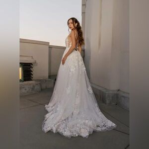 Elegant White Lace & Beading Wedding Dress- Couture